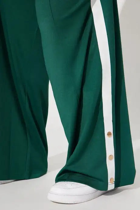 Green cropped zip jacket and wide-leg pants set